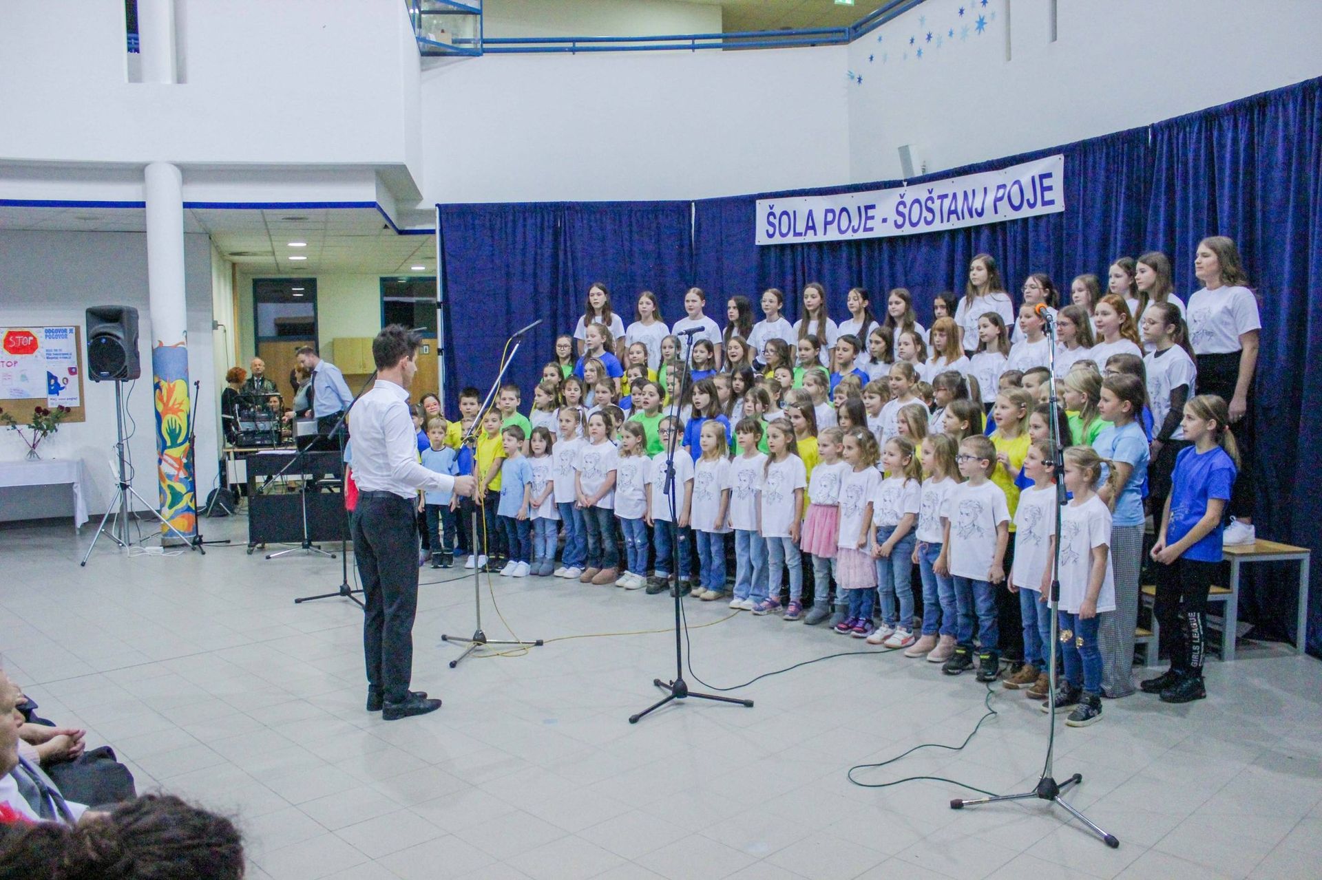 Včeraj v Šoštanju potekala že 17. prireditev Šola poje – Šoštanj poje