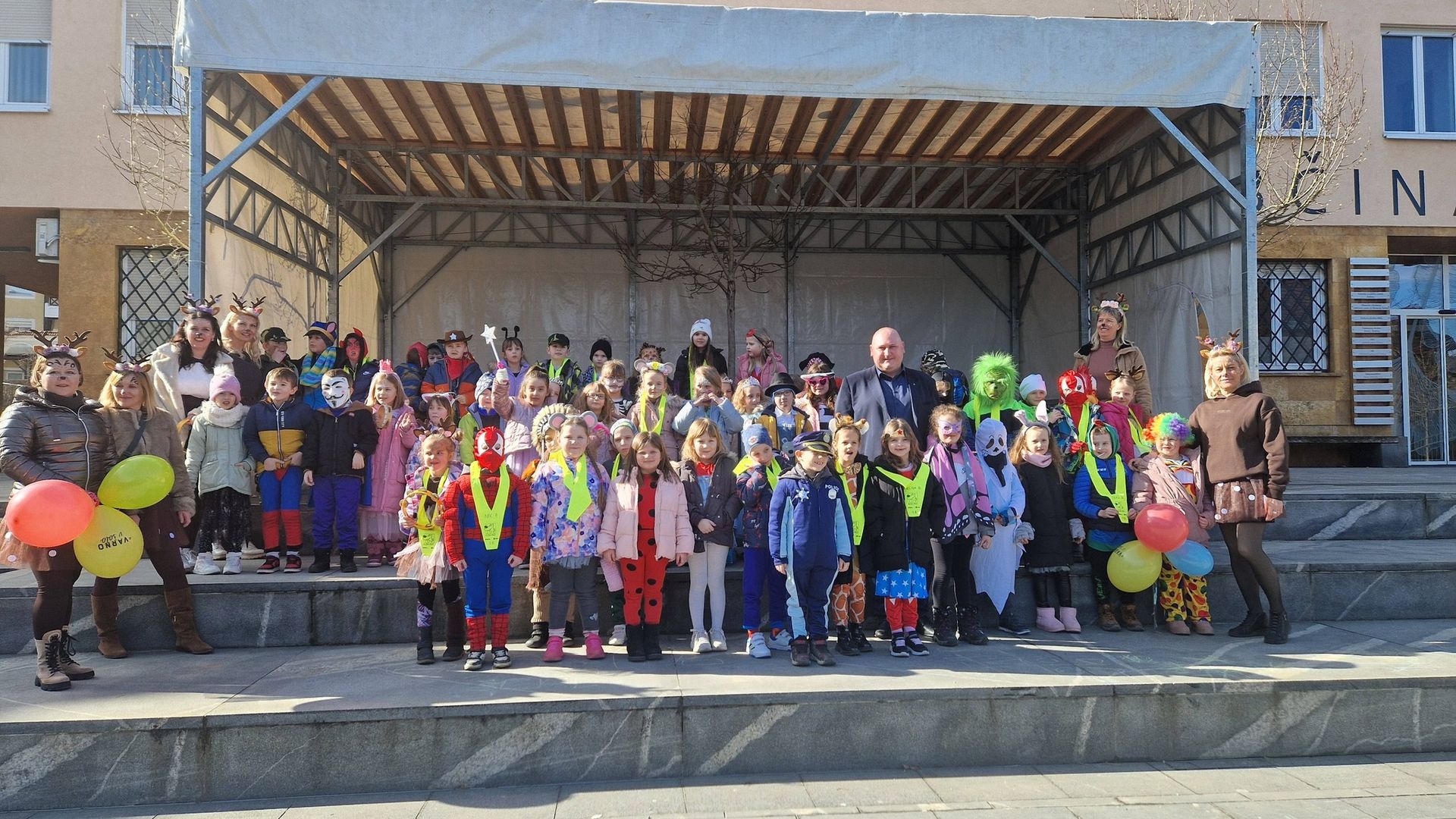 Šoštanjski šolarji in vrtčevski otroci poskrbeli za igrivo dopoldne #utrinek