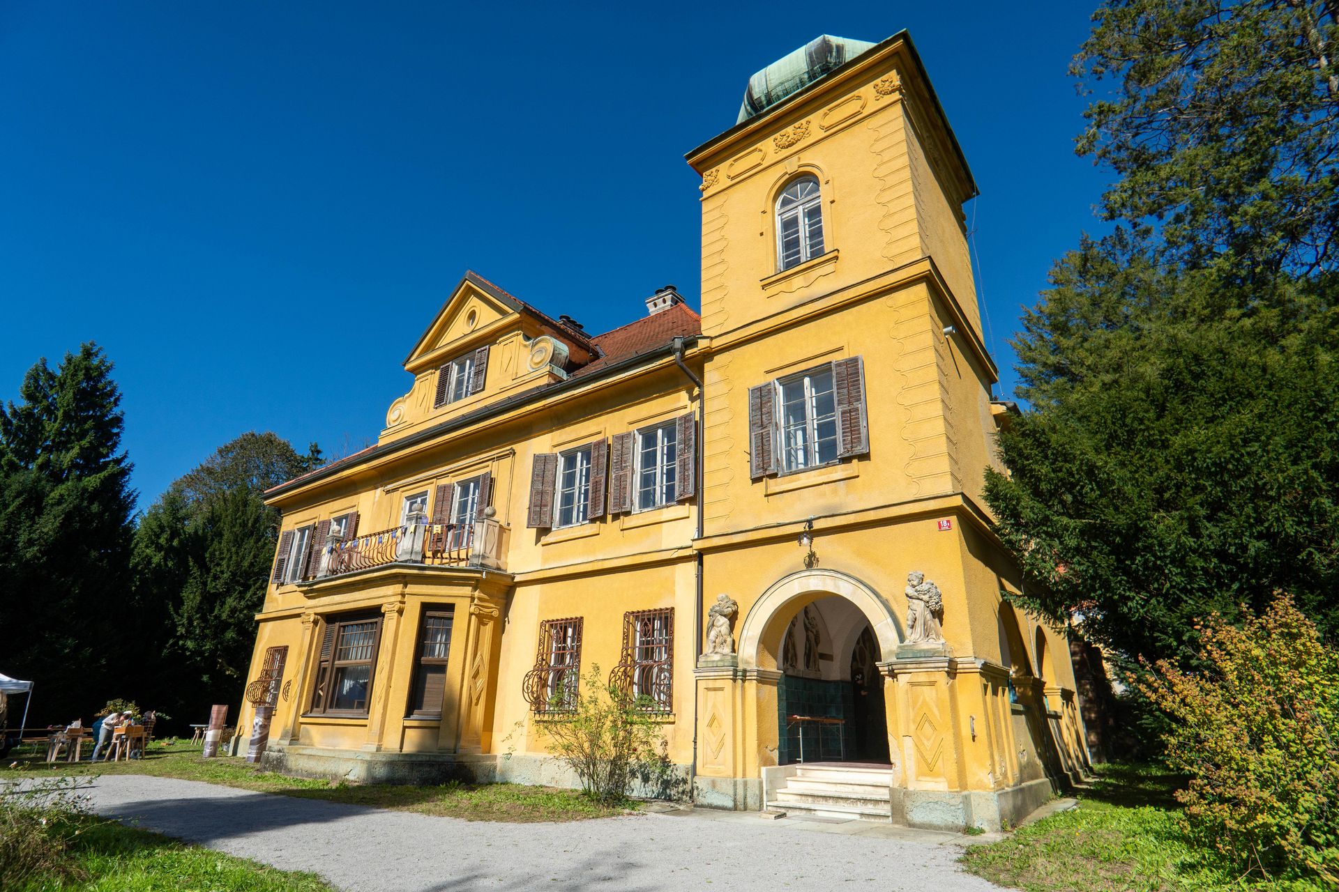 Dvorec Gutenbuchel končno v lasti Občine Šoštanj #video