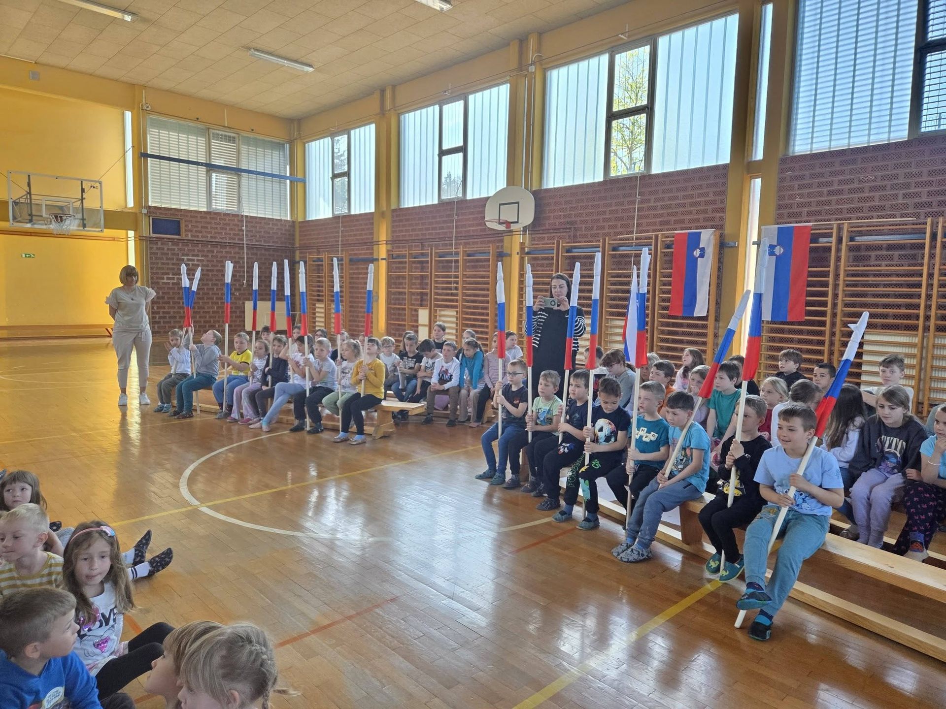 Učenci POŠ Topolšica s slovesnostjo obeležili dan slovenske zastave