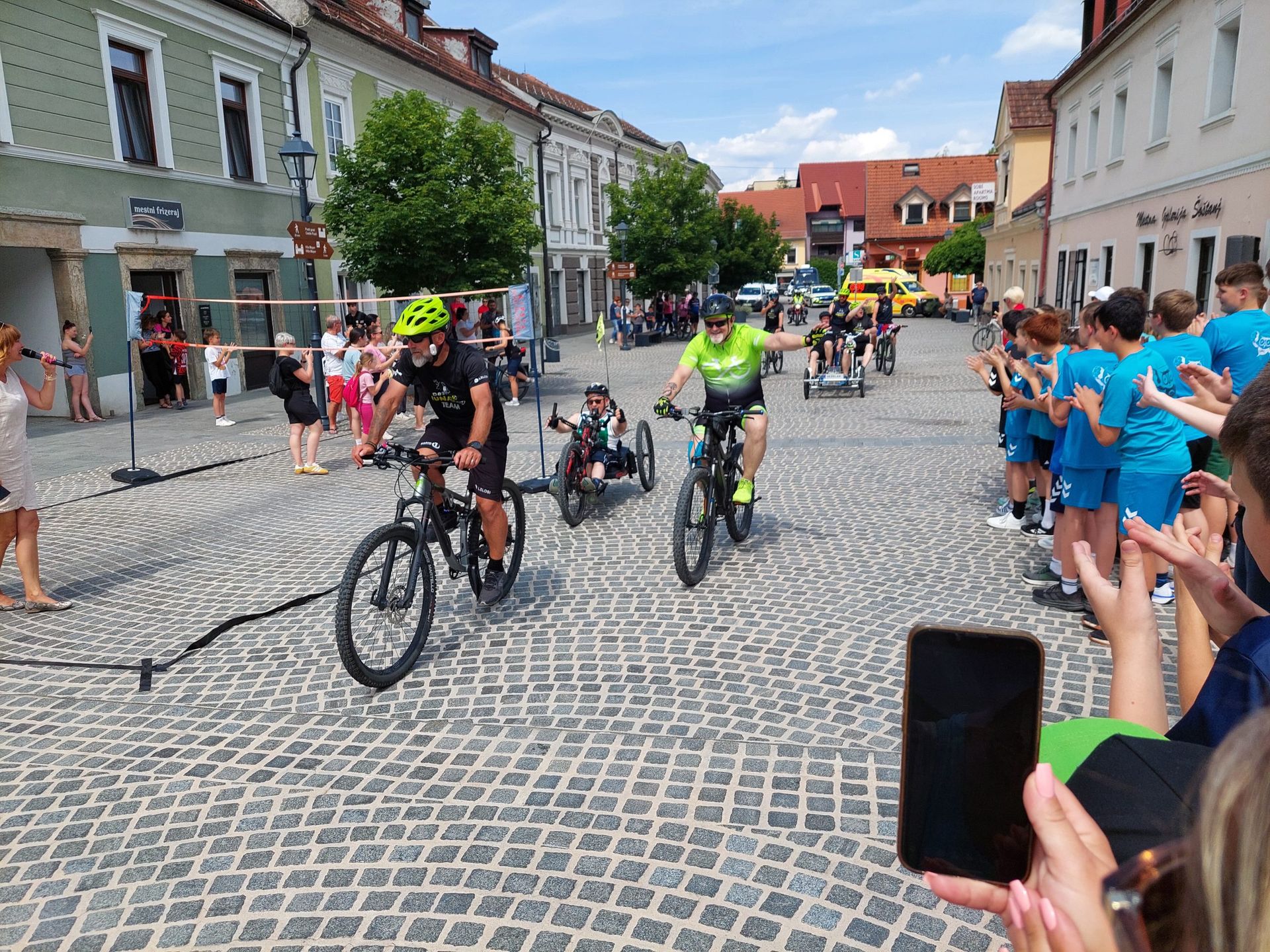Dežela junakov s Cenetom Prevcem tudi v Šaleški dolini: Začetek 6. etape v Šoštanju 