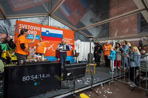 (FOTO in VIDEO) Maratonski podvig uspel: Goter na noge dvignil vso Slovenijo
