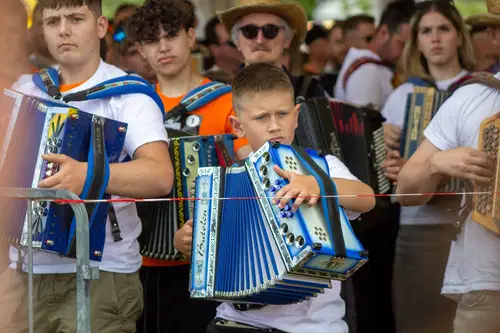 (FOTO in VIDEO) Velenje zapisano v harmonikarsko zgodovino 