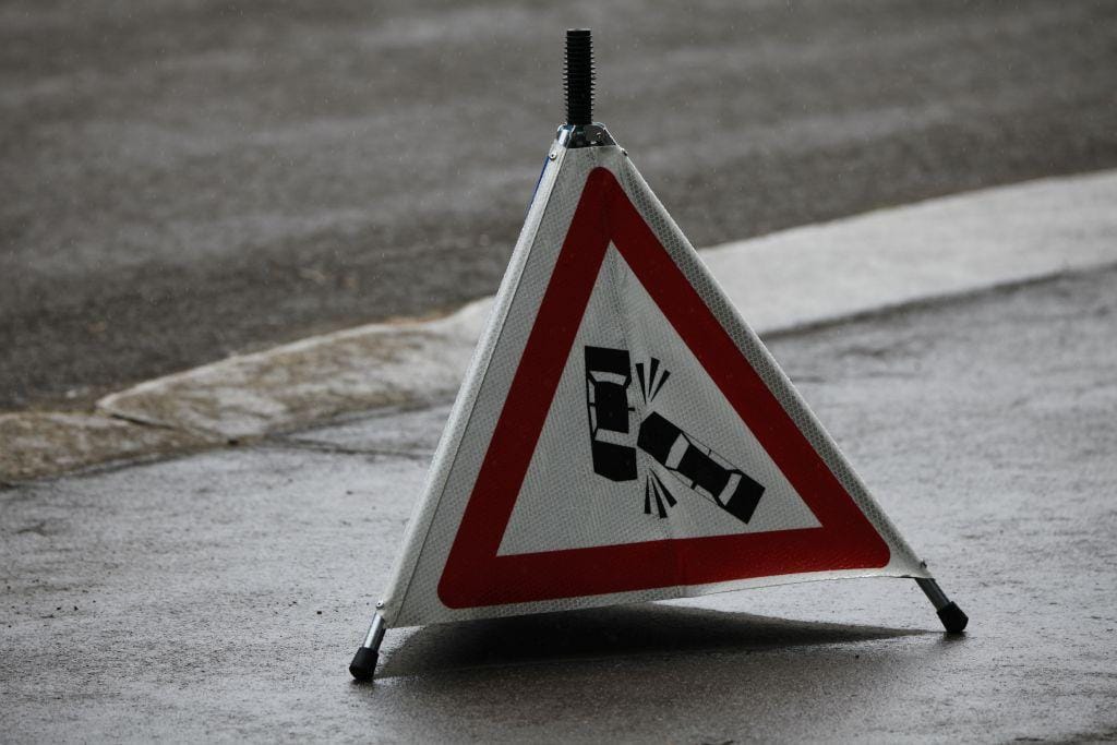 V prometni nesreči v Zavodnju poškodovana oseba