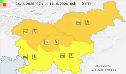 Zaradi močnih neviht za sever Slovenije izdano oranžno opozorilo
