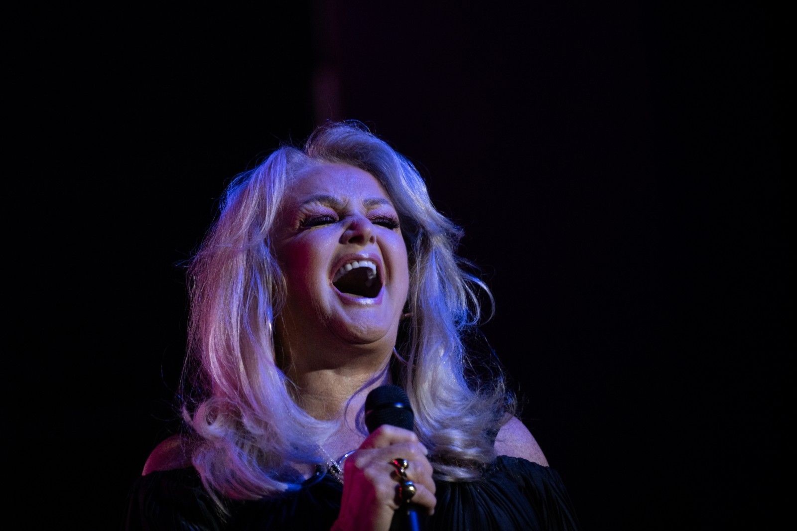Umrla pevka skladbe Total Eclipse of the Heart Bonnie Tyler 