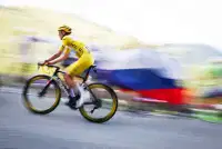 Pogačar prevzel pobudo že na začetku Toura, tekmecem pa pokazal, da je pripravljen