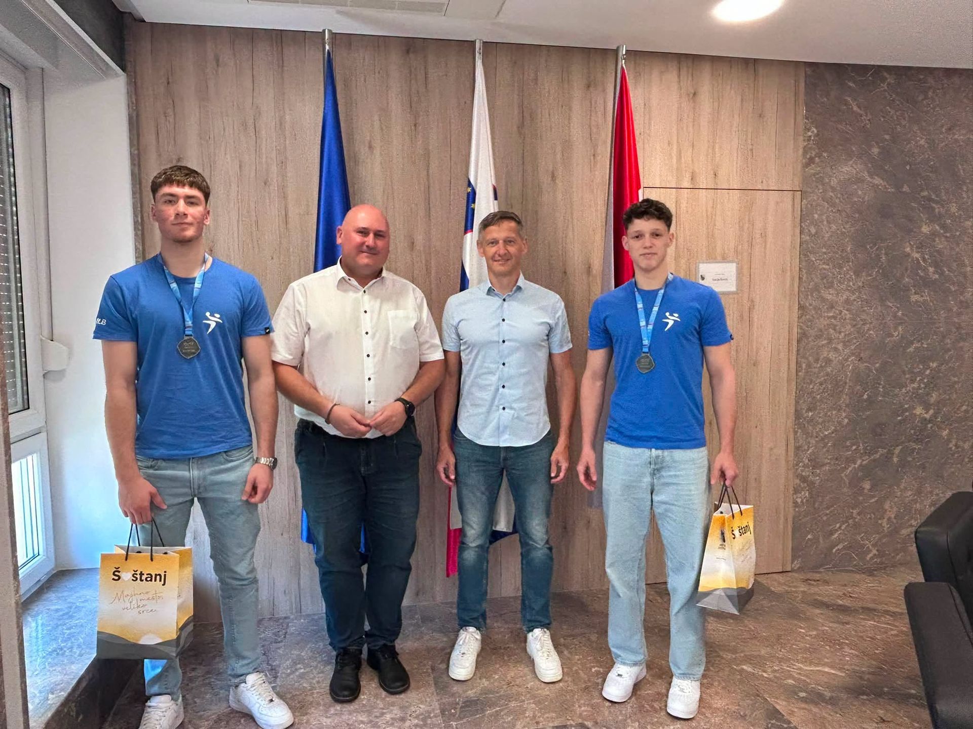Župan v četrtek sprejel mlade rokometaše RŠ Sebastjana Soviča