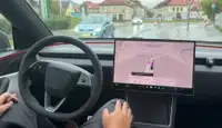 VIDEO: Testirali smo Teslino samostojno vožnjo po ulicah Slovenj Gradca, zvozila je brez napake