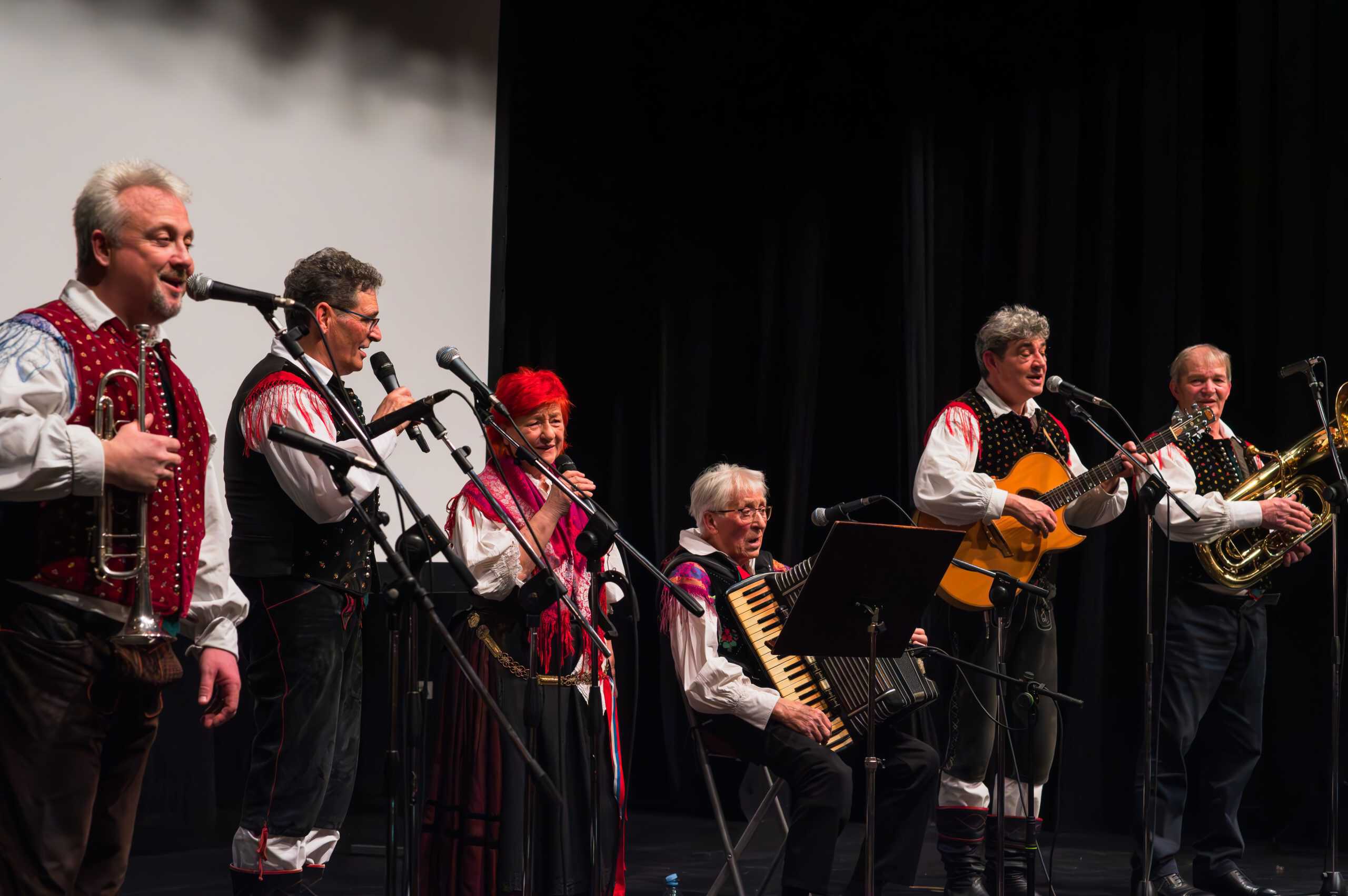 70 let neprekinjenega glasbenega ustvarjanja: Štirje kovači navdušili v Šoštanju