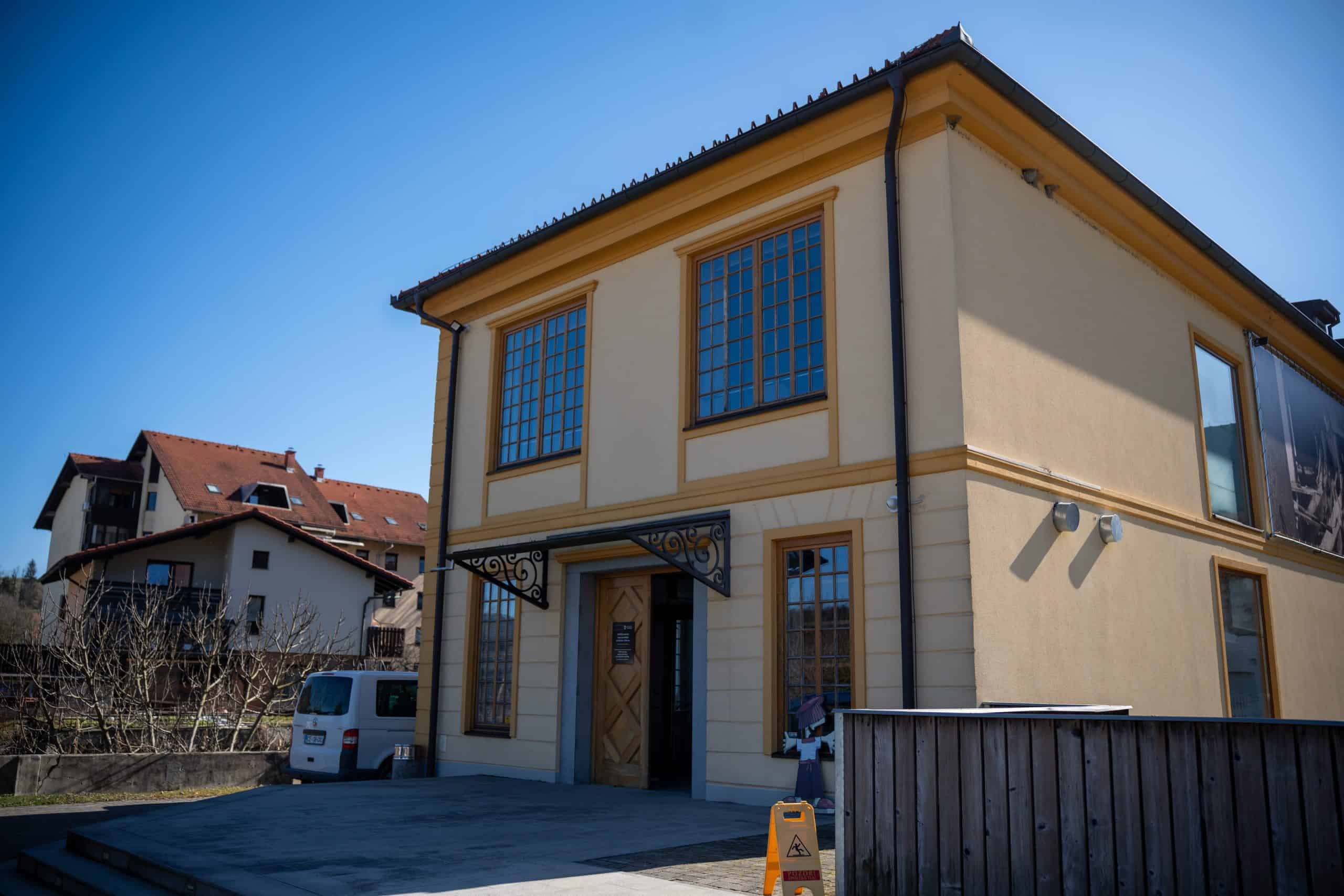 Vabljeni na Klepet pod Pustim gradom: Tokratna gostja bo Zinka Moškon