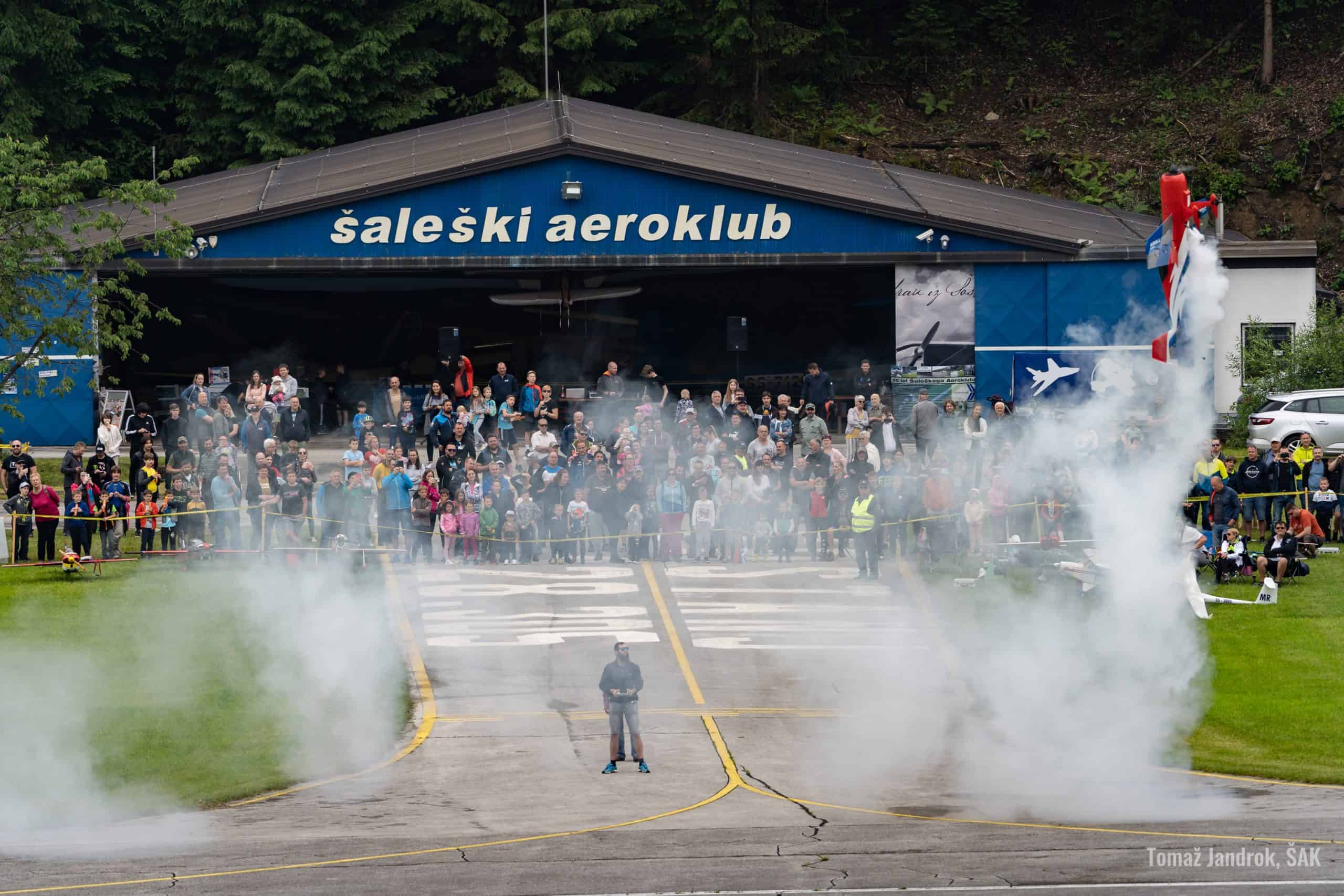 Poslastica za ljubitelje letalskih akrobacij: Modelarski miting 2025