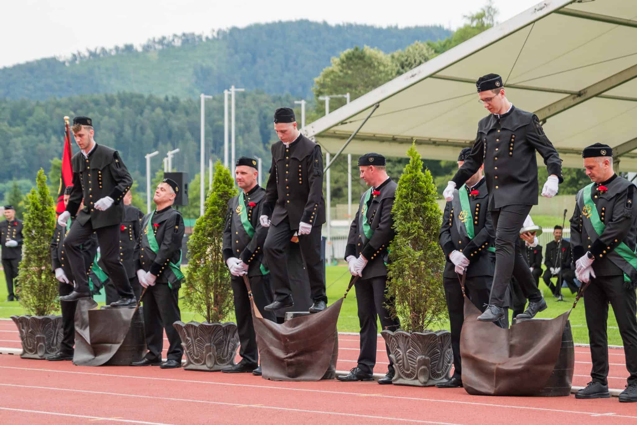 Slovesnost ob 150-letnici premogovništva in 64. Skok čez kožo: V rudarsko skupnost bodo simbolično sprejeli 36 novincev