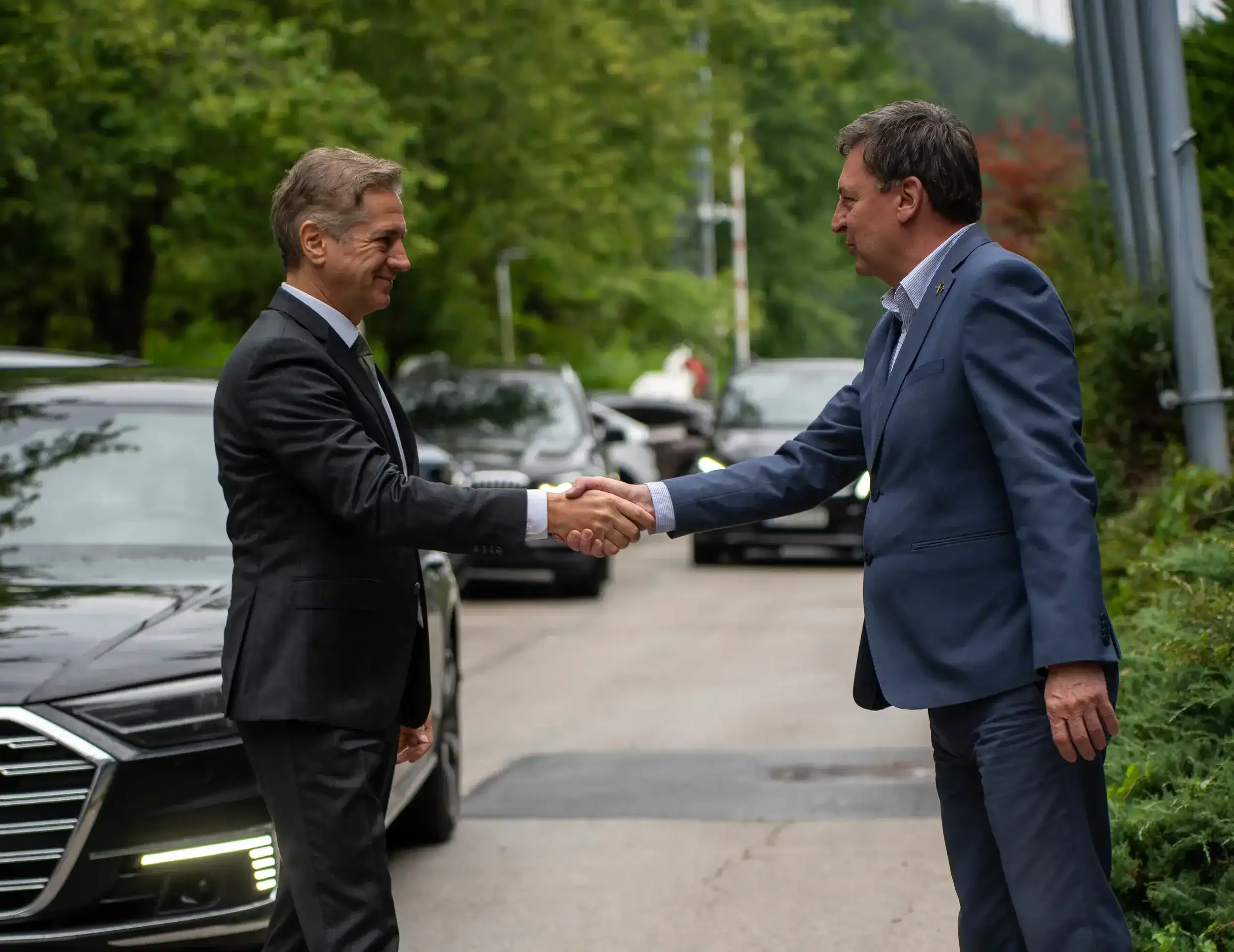 FOTO: Premier z ministroma obiskal Premogovnik Velenje: Predlog zakona o zapiranju na vlado predvidoma po počitnicah