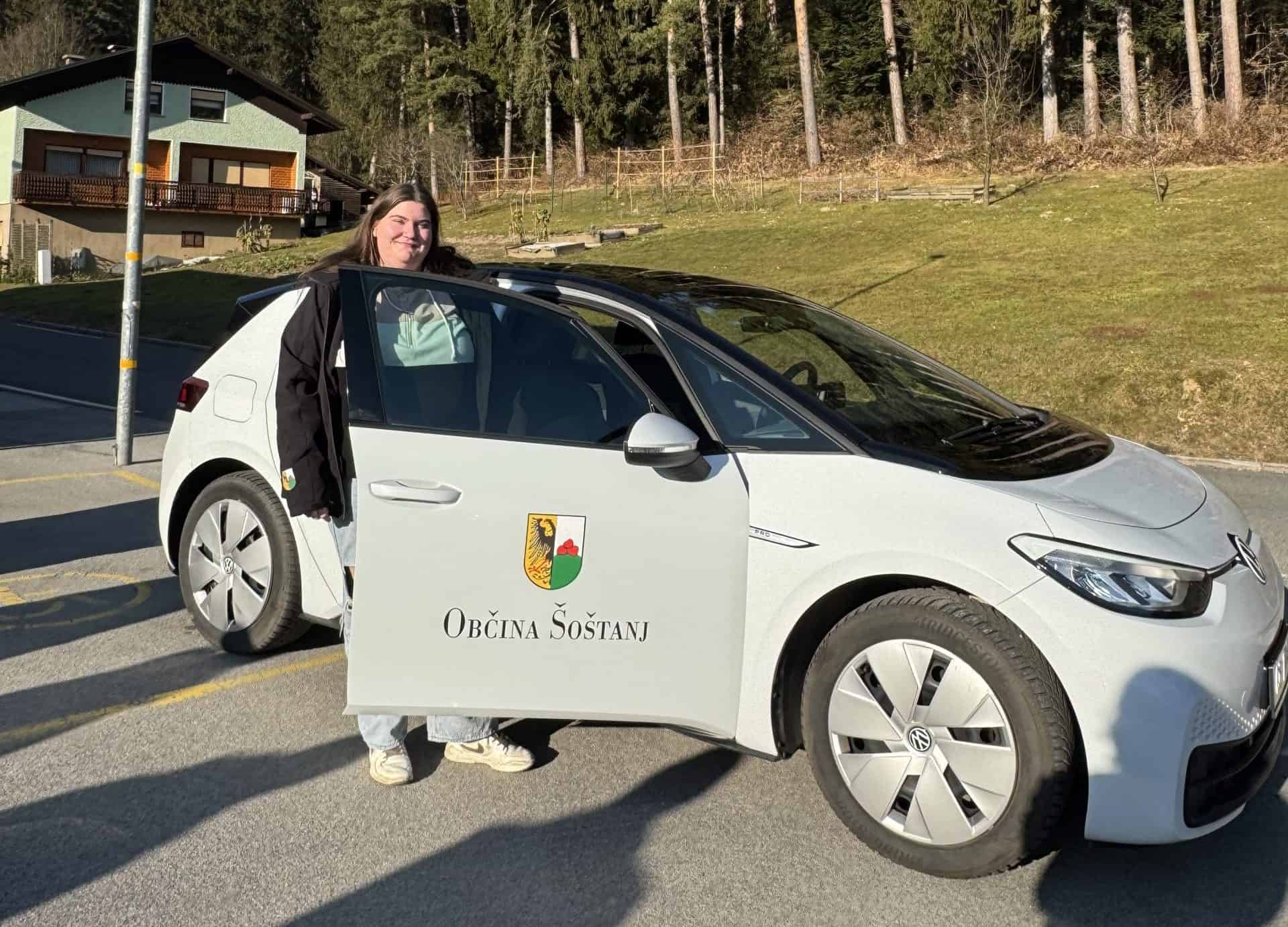 20-letna Deja iz Šoštanja najmlajša prostoferka v Sloveniji