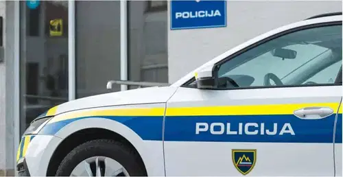 Drzna tatvina v Šoštanju: Eden je občana zamotil, drugi vstopil v hišo in ukradel gotovino