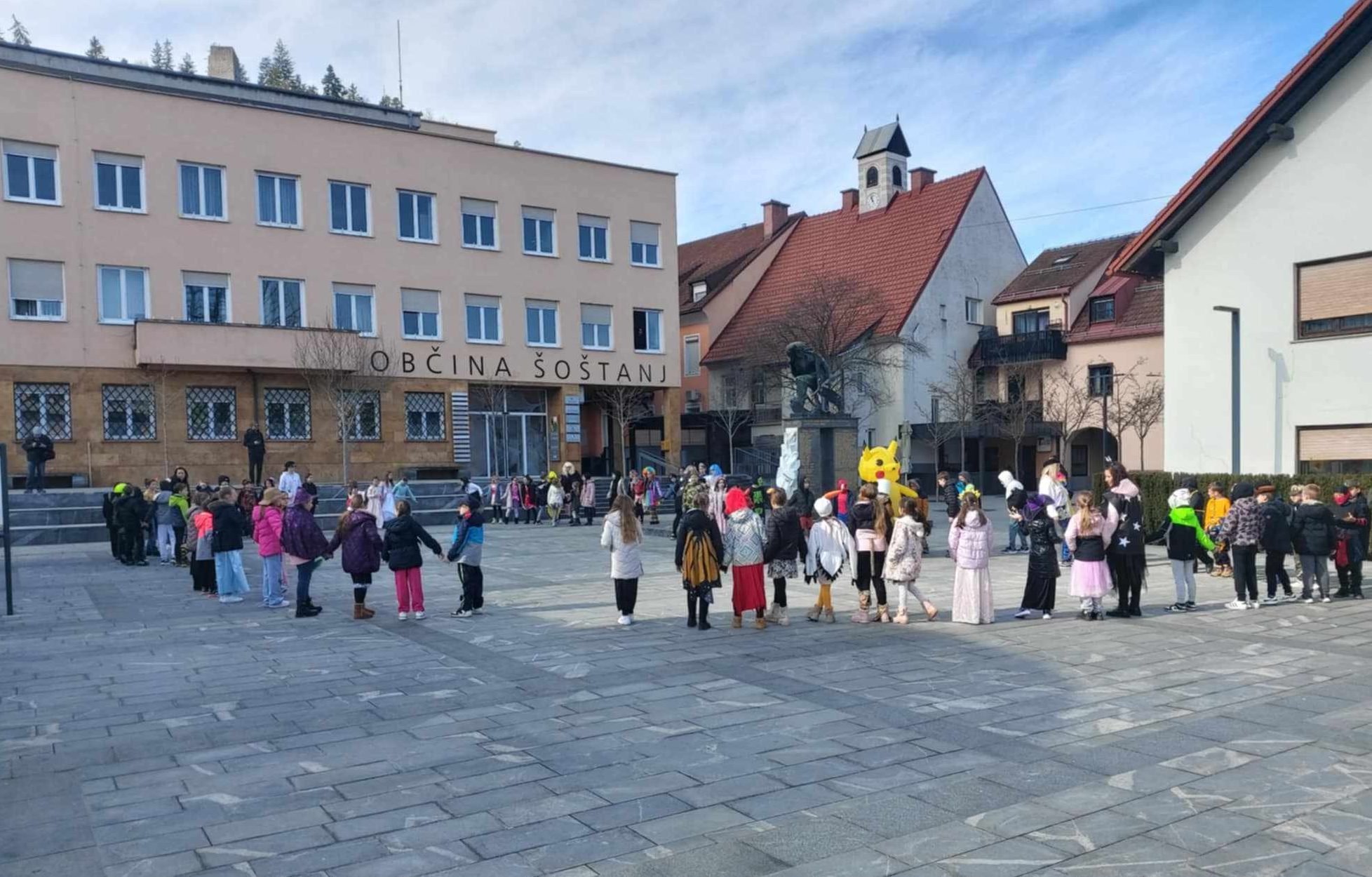 Otroci poskrbeli za živahno pustno dopoldne #utrinki
