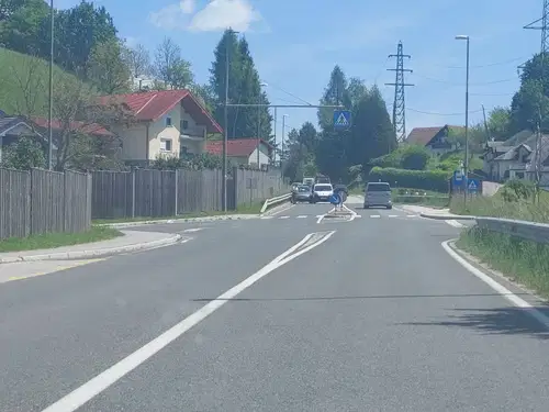 Na križišču v Lokovici je prišlo do prometne nesreče