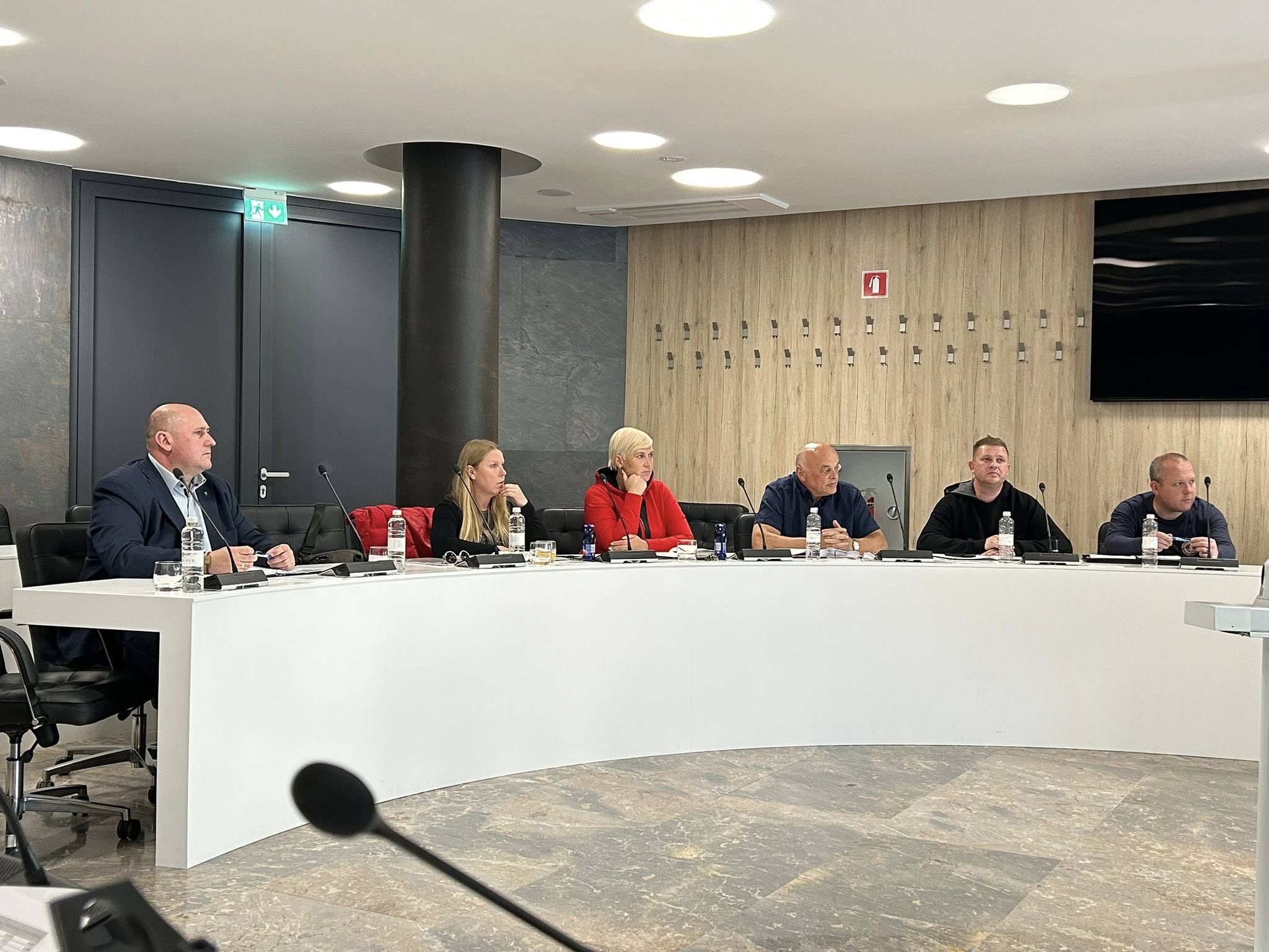 Danes se je vodstvo Občine Šoštanj sestalo s predsedniki vseh devetih krajevnih skupnosti