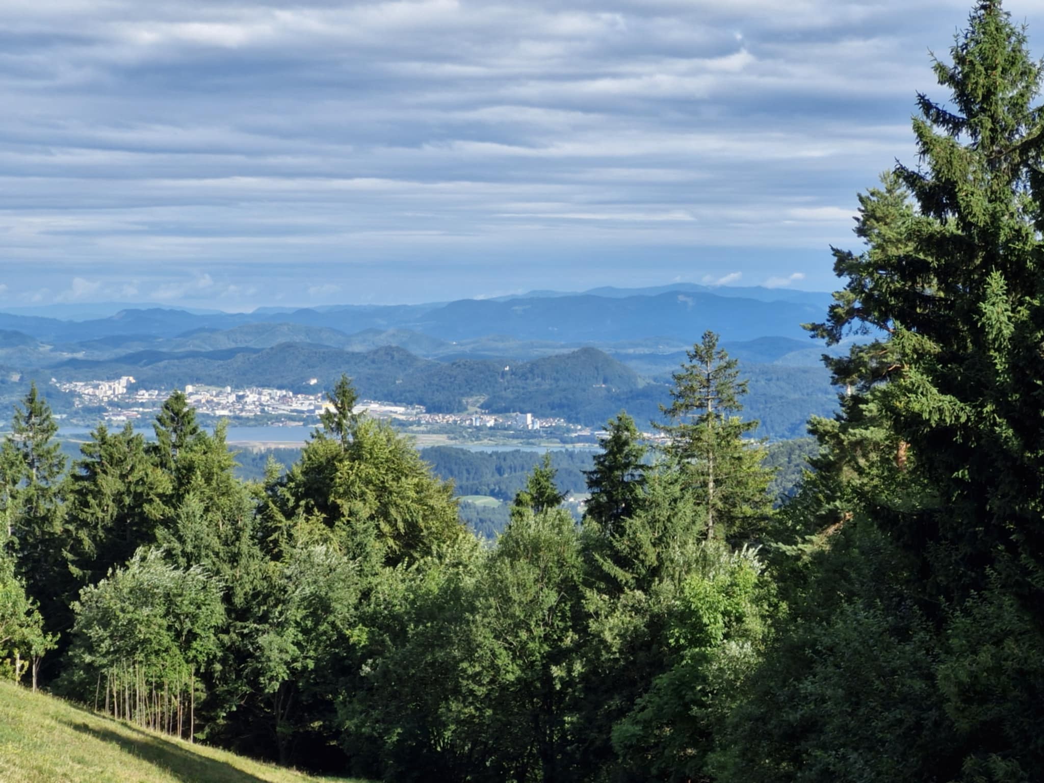 Zaživela nova točka za oddih - Šentviški otok ljubezni #utrinek