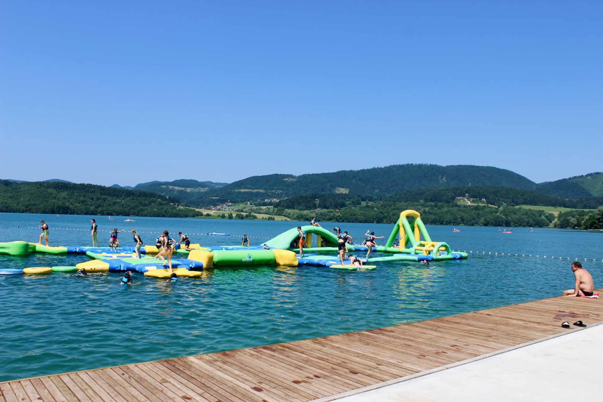 Vročina, sonce in osvežitev – poskrbimo za sebe, druge in živali