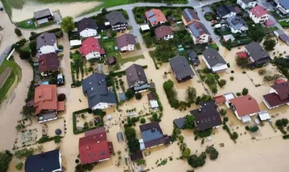 Za obnovo po poplavah ministrstvo do sedaj namenilo okrog 36 milijonov evrov sredstev