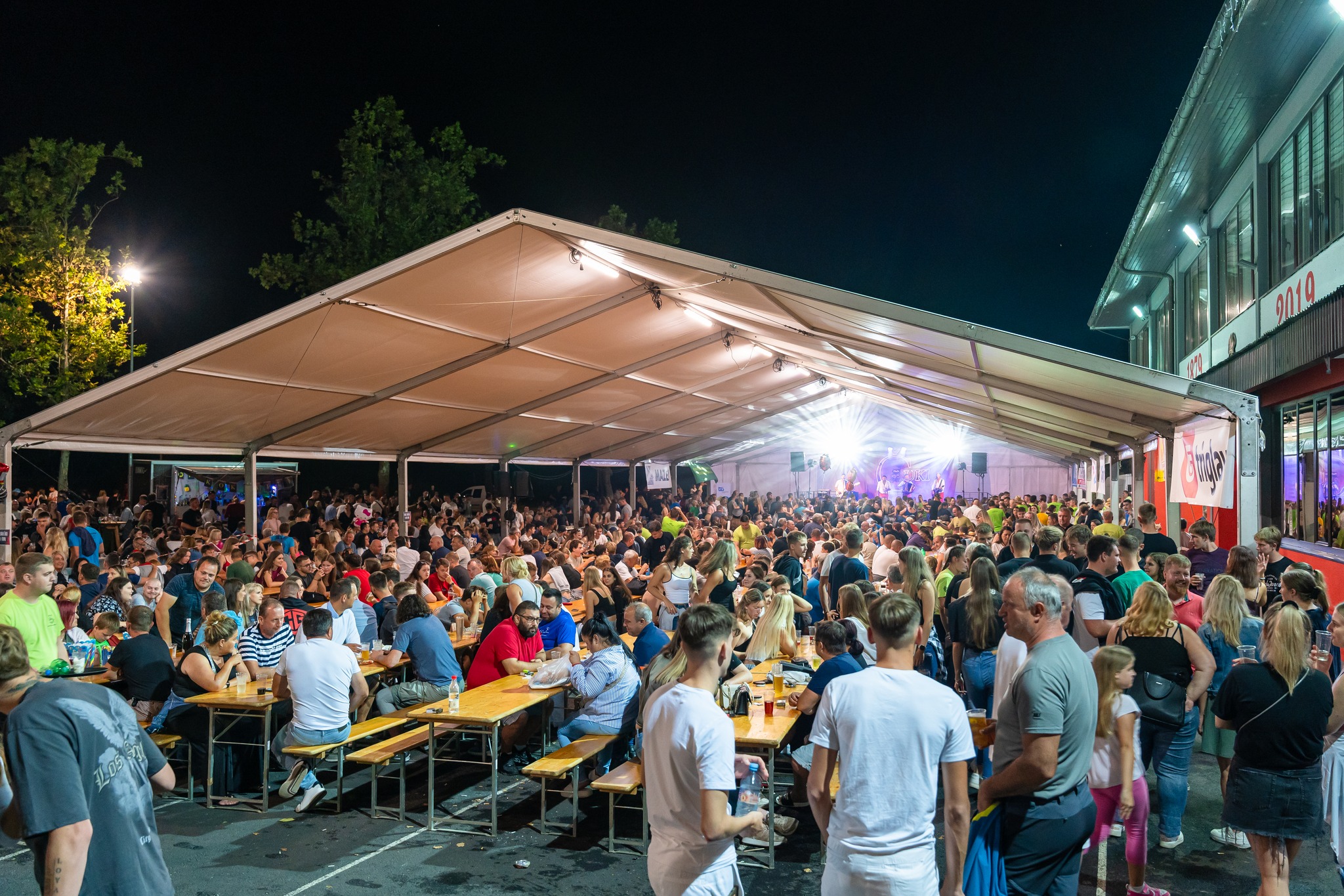 Gasilska veselica v Šoštanju navdušila tudi Čuke: "Orng žurka od prve do čisto zadnje minute" #utrinki