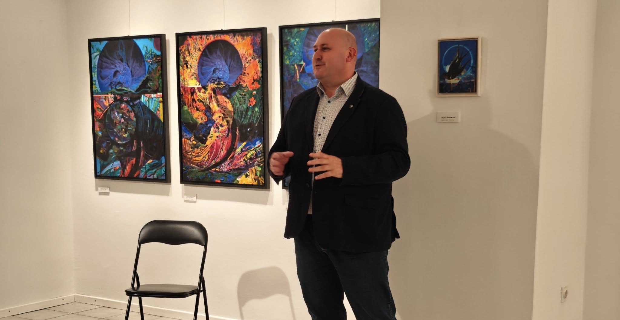 V četrtek so v Mestni galeriji Šoštanj odprli razstavo Šoštanjčana Stojana Špegla