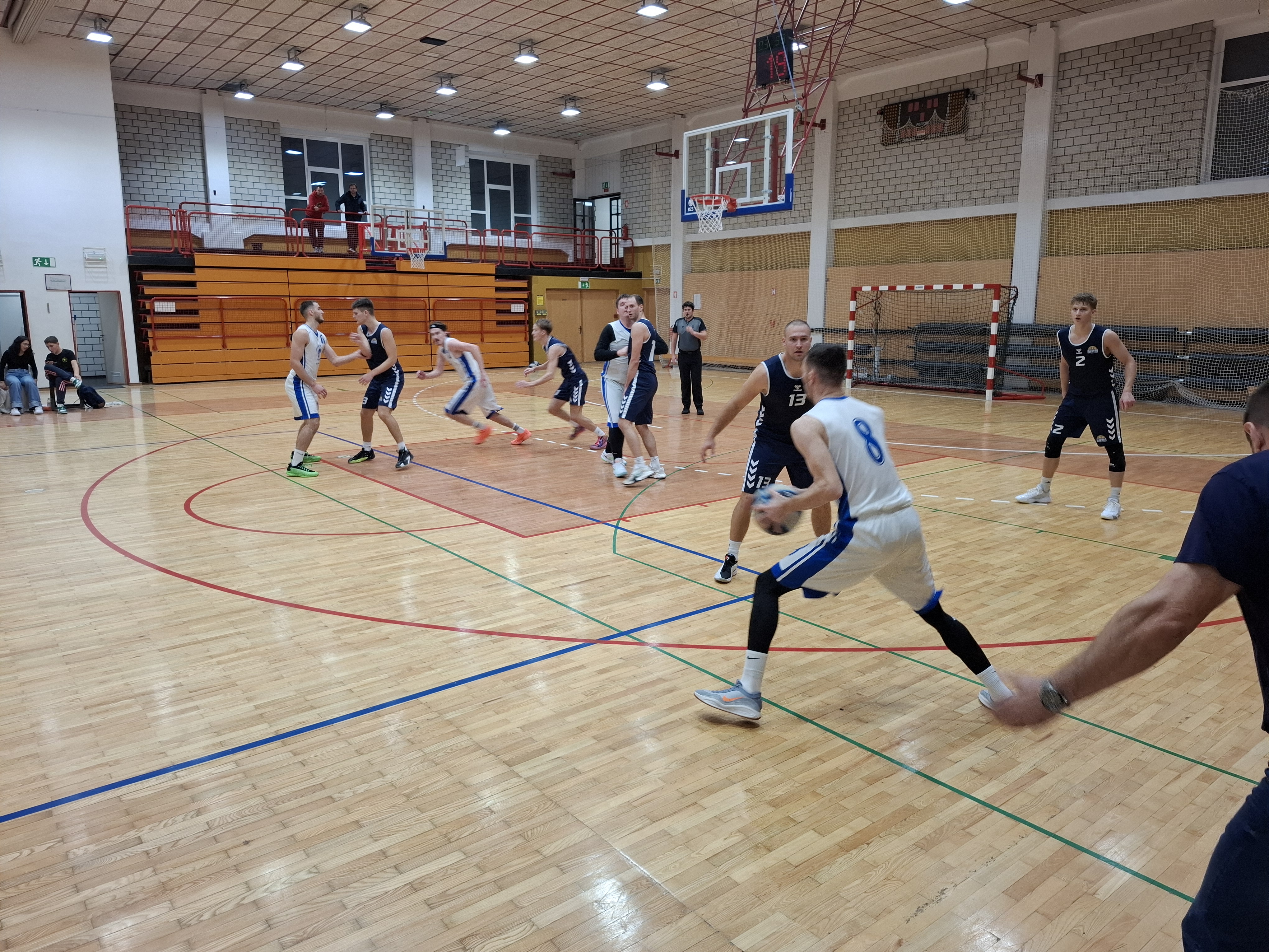 Elektra z dobrim začetkom, a po preobratu do zmage Hrastnik