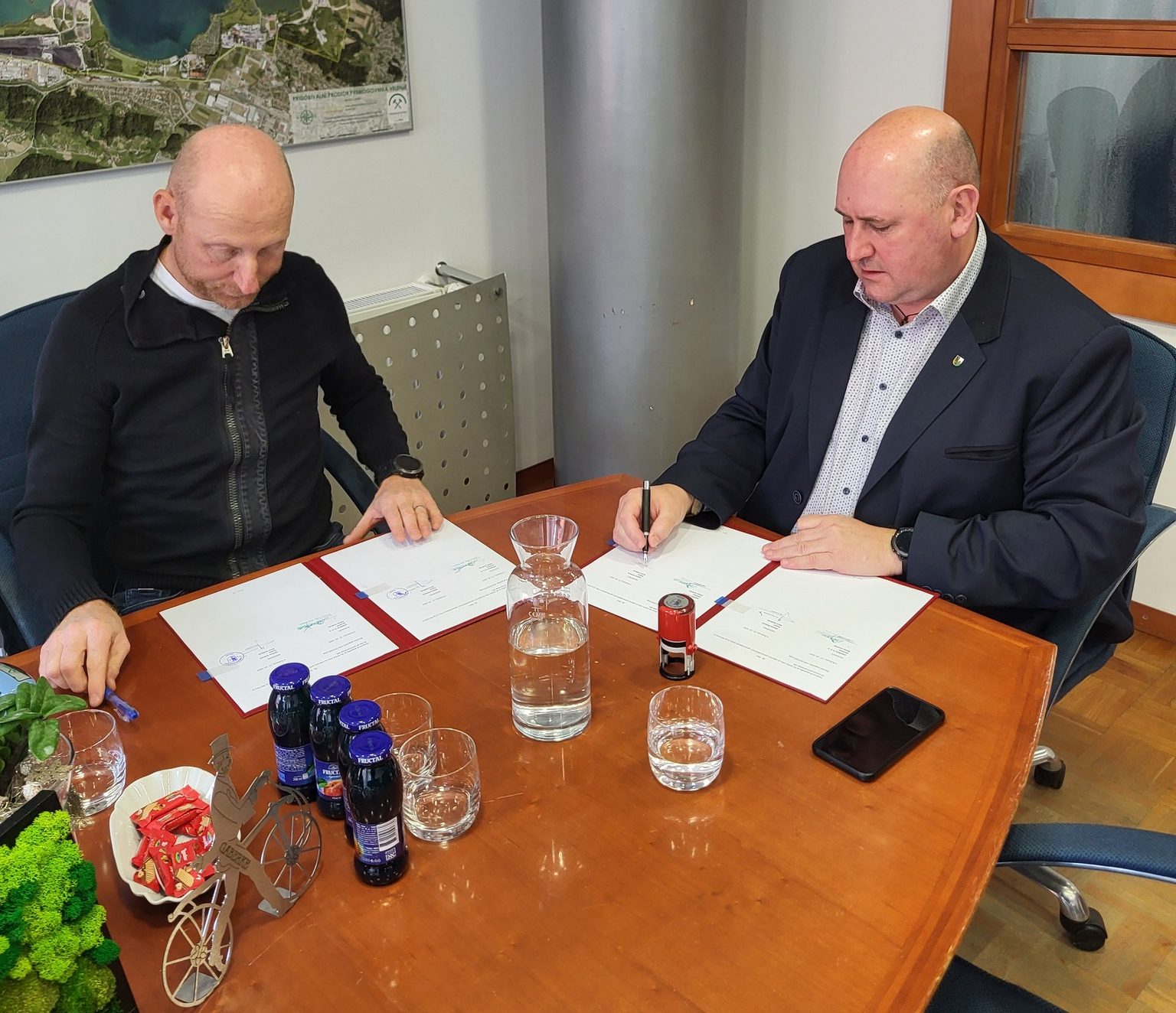 V Šoštanju danes podpisali pogodbo za sanacijo plazu v Zavodnjah