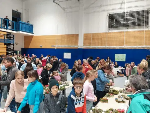 Na OŠ Karla Destovnika – Kajuha Šoštanj uspešno izpeljali božično-novoletni bazar