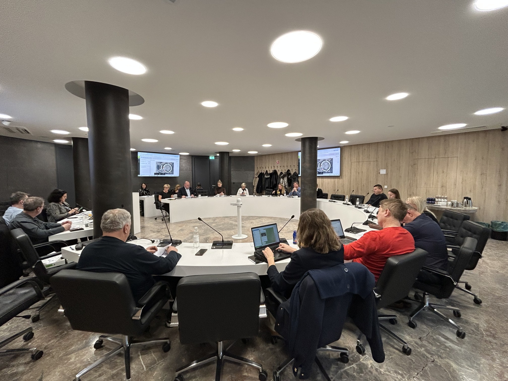 Na prvi letošnji seji svetniki sprejeli okvirni program dela za leto 2026