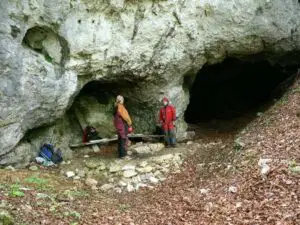 Jutri odprtje obnovljene poti do Mornove zijalke