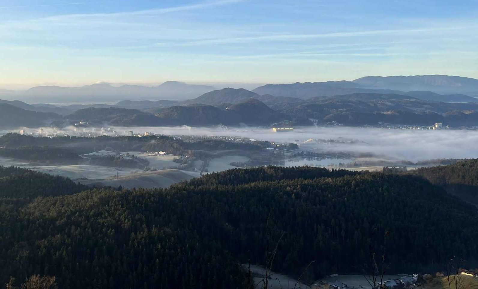 Hladen začetek tedna: Kakšno vreme nas čaka v naslednjih dneh?